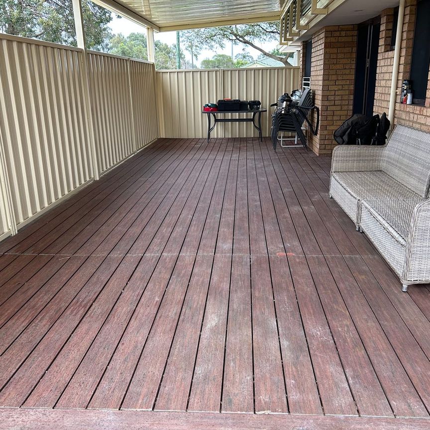 Newly renovated and close to transport - Photo 1