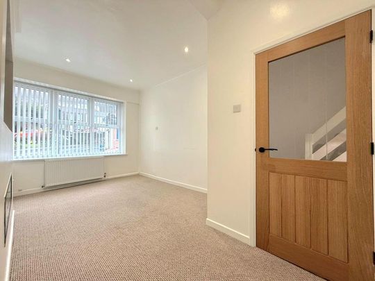 3 bedroom terraced house to rent - Photo 1