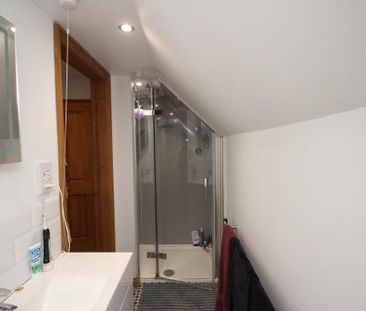 4 bedroom terraced house to rent - Photo 6