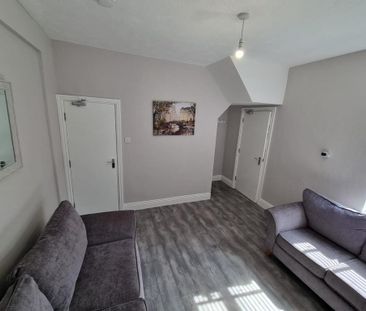 4 bedroom house to rent - Photo 1