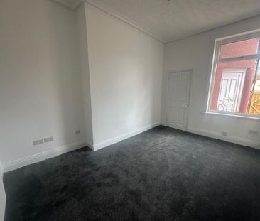 2 bedroom cottage to rent - Photo 2