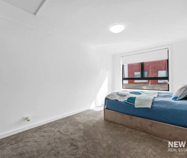 “Near New Family Home in Prime Location!” - Photo 6