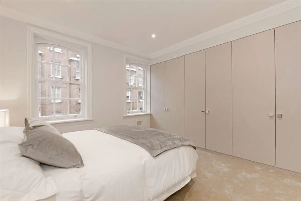 3 bedroom flat in Islington - Photo 1