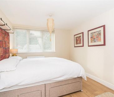 3 bedroom apartment to rent - Photo 4