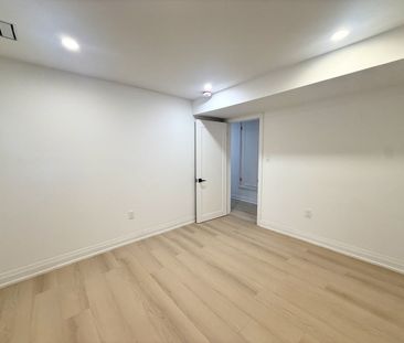 36 Brunswick Avenue apartment — Toronto, ON (3-Bedroom) - 3 Bedroom - Photo 4
