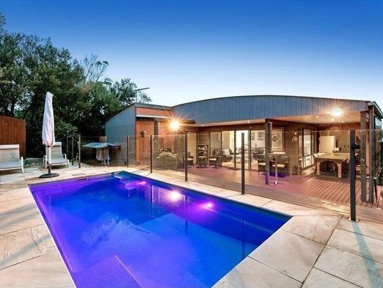 Fully Furnished Split-level Oasis includes Pool Maintenance - Photo 1