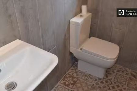 Studio apartment for rent in Killiney, Dublin - Photo 2