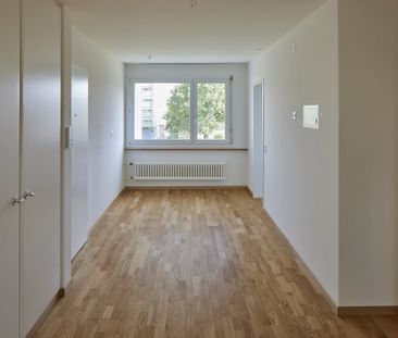 MIETEN OHNE KAUTION Geräumige und zentrale 4.5-Zimmerwohnung - Foto 2