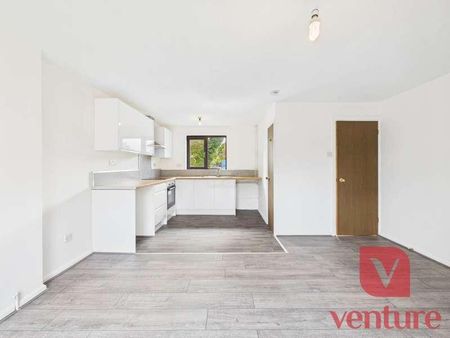 Martingale Place, Milton Keynes, MK14 - Photo 2