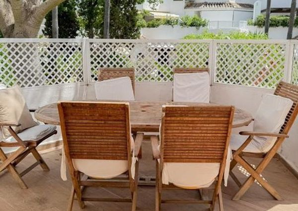 Luxury Apartment for rent in Marbella Del Este, Spain