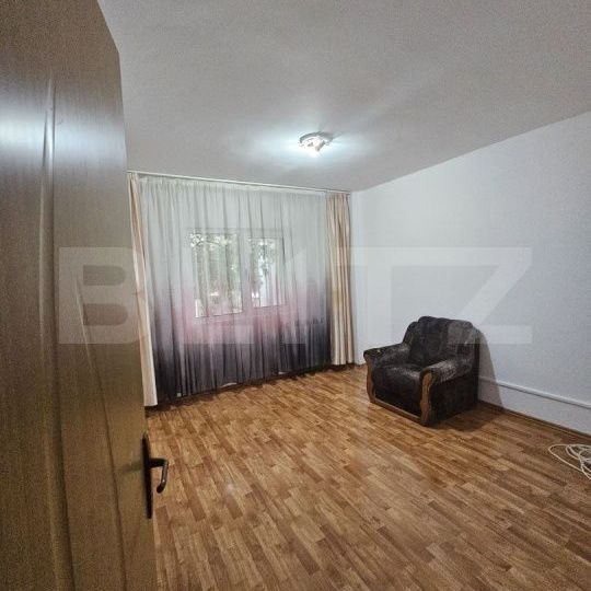 Apartament 4 camere la parter, 2 bai, langa Piata Mihai Viteazu - Fotografie 1