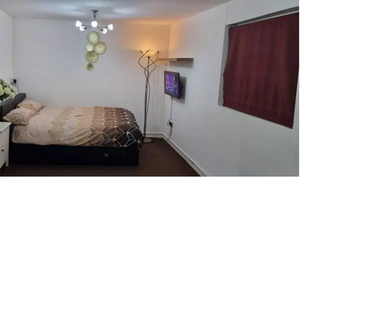 1 bedroom in a house share to rent - Photo 3