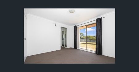 Spacious 3x2 Family Home on a Massive Block – Clarkson - Photo 4