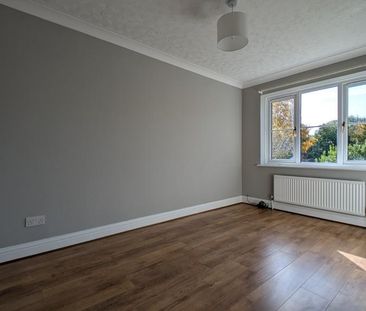 4 bedroom detached house to rent - Photo 3