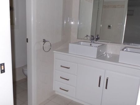 WESTDALE - Family Home In Quite Street - Photo 2