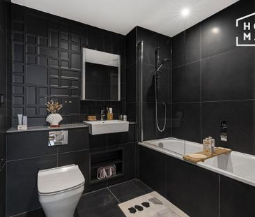 3 bedroom flat to rent - Photo 6