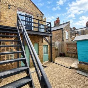 York Street, Broadstairs, CT10 1PB, Kent - Photo 2