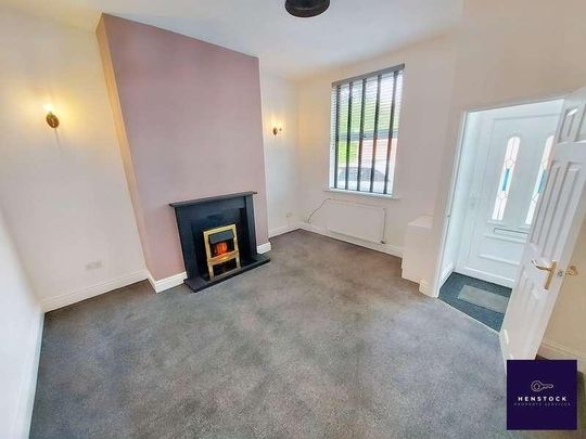 Grimshaw Lane, Middleton, Manchester, M24 - Photo 1