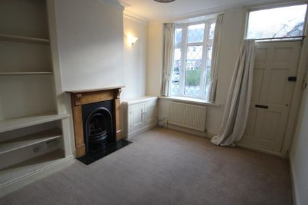 2 bedroom terraced house to rent - Photo 2