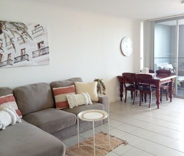 Spacious and Modern Rental Unit in the Entrance&colon; Experience Comfort and Convenience in a Beautiful C - Photo 4