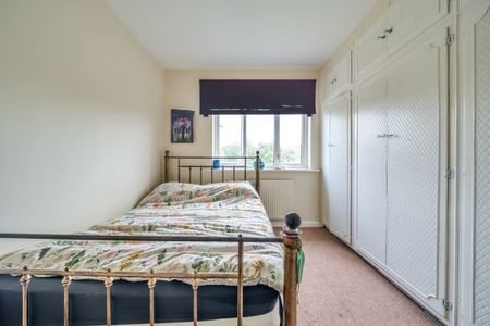 Long Drive, Greenford, UB6 - Photo 3