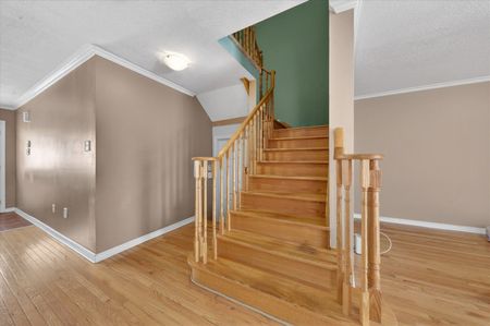 For Lease - 22 Sugarberry Drive Unit# Main, Brampton, Ontario - Photo 2