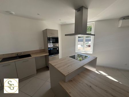 Location Appartement 5 pièces 117m² CASTRES 81100 - Photo 3