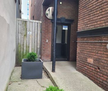 For Lease - 19 Dunlop Street Unit# 104, Barrie, Ontario - Photo 3