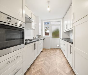 Cuff Crescent, Eltham SE9 - Photo 5
