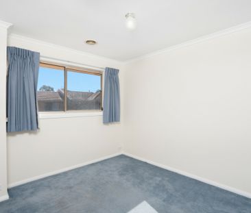 Modern three bedroom townhouse in the heart of Bruce. - (Old photos... - Photo 6