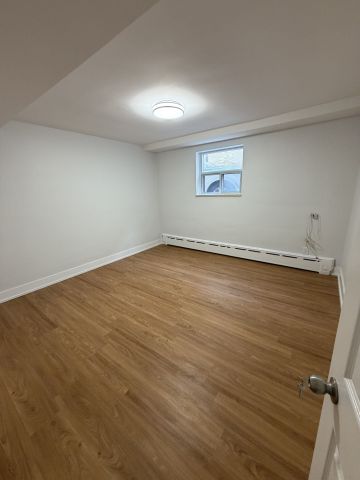 For Lease - 3877 Bathurst Street Unit# 1, Toronto, Ontario - Photo 4