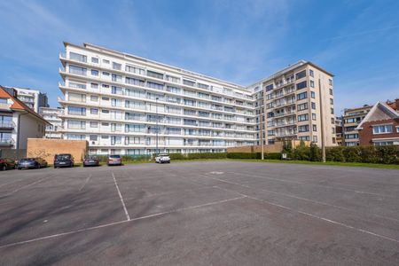 Vernieuwde studio met zongericht terras te huur - Photo 4