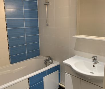 Location Appartement 3 pièces 66m² SARREGUEMINES 57200 - Photo 6