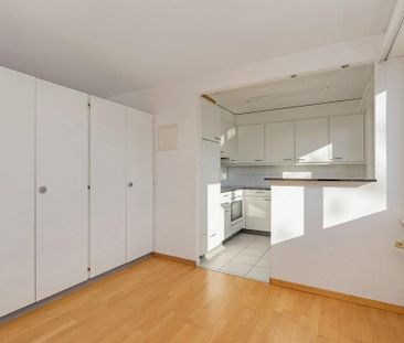 Grosszügige 5.5-Zi-Wohnung an zentraler Lage - Photo 2