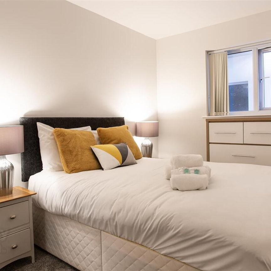 Apartment 610 College Court Central, 56 King Street, Belfast, BT1 6BZ - Photo 1