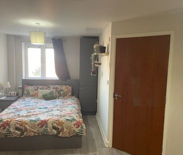 2 Bed Flat, The Pinnacle, RG1 - Photo 3