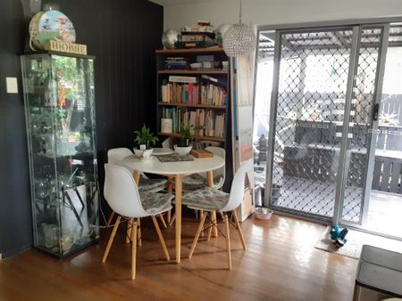 Scarborough - Photo 3