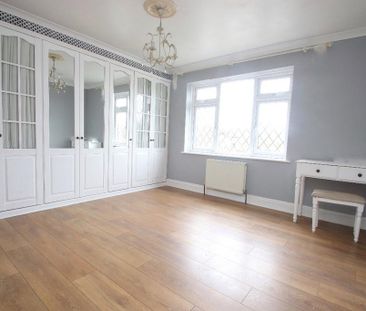 3 bedroom terraced house to rent - Photo 5