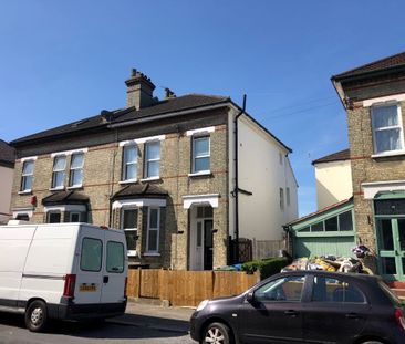 Room in a Shared House, Quadrant Road, CR7 - Photo 5