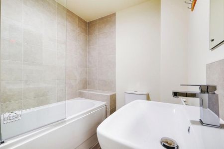 2 bedroom detached house to rent - Photo 5