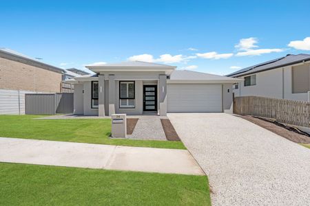 Spacious Family Home with Multiple Living Areas in Sought-After Spring Mountain - Photo 5