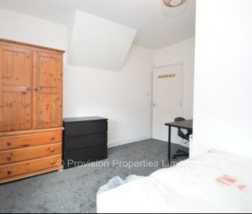 6 Bedroom Student Properties in Hyde Park - Photo 6