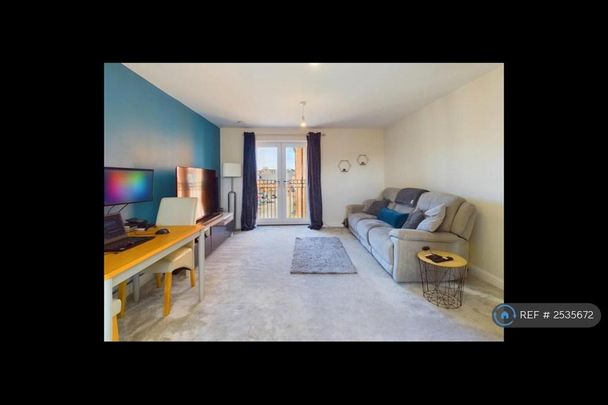 1 bedroom flat to rent - Photo 1