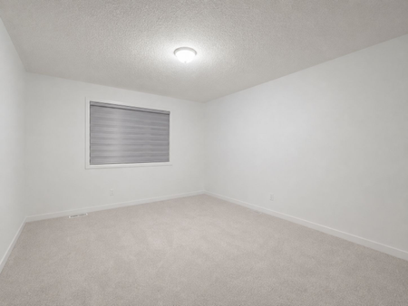 For Lease - 7441 BAYCREST Common Unit# 18, Niagara Falls, Ontario - Photo 2