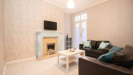 Romer Road, Liverpool. - Photo 2