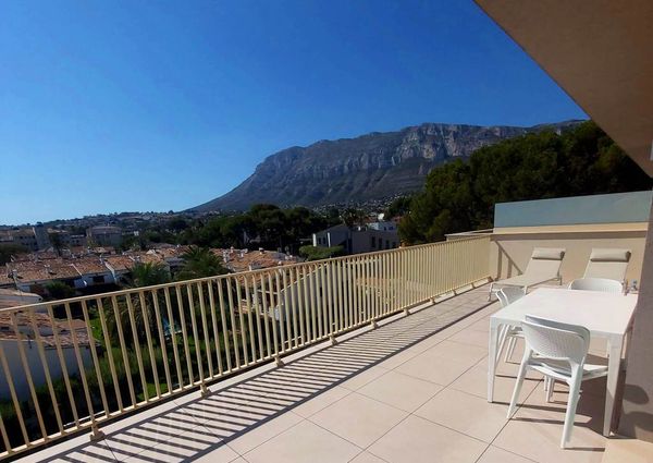 For rent long term NEW and MODERN apartment with 2 bedrooms in Denia