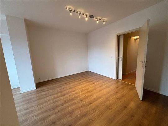 Appartement te huur - Foto 1