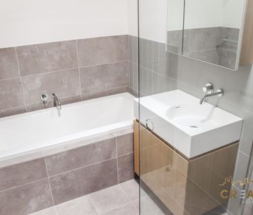 PERFECT HOME IN BRAYBROOK - Photo 4