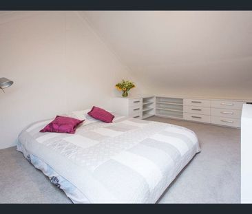 Character Filled Terrace in Sought After Location - Photo 2