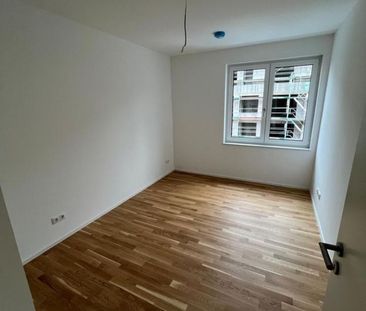 Drei Zimmer Wohnung mit Küche in Köln Weidenpesch - Foto 1